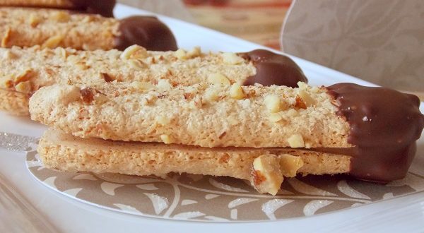 Les Doigts De Fee Aux Amandes Recette Facile Le Blog Cuisine De Samar