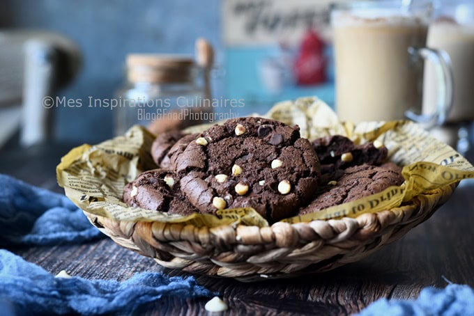 Cookies au chocolat cacao et pépites de chocolat blanc
