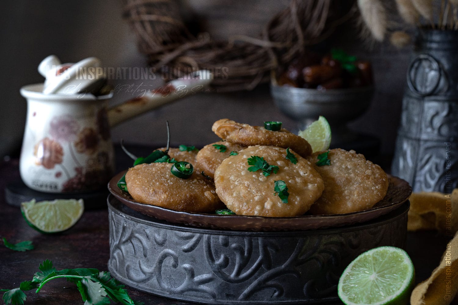 pain indien frit aux pommes de terre (Aloo kachori)